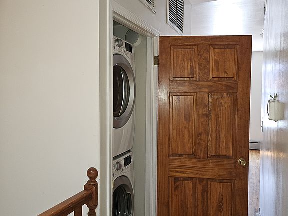 3rd image of 919 Fulton St Floor 2