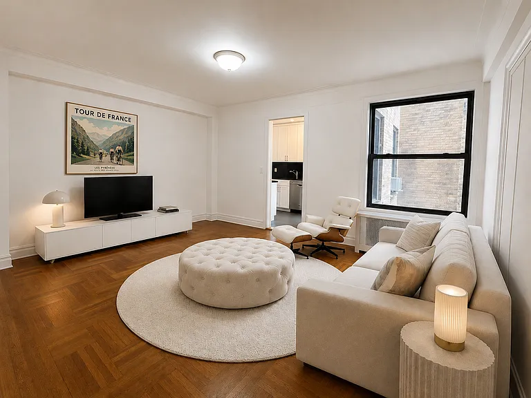 425 Riverside Dr #8B — Photo 1