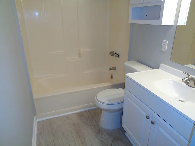 1336 Whitfield Park Dr — Photo 11