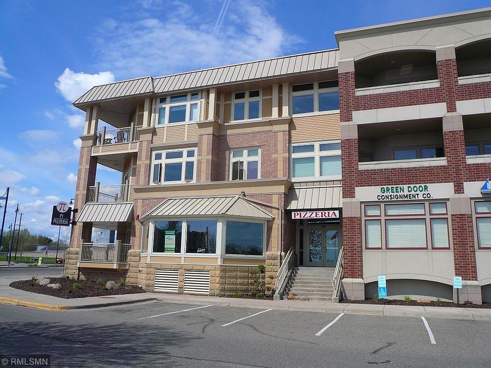 1st image of 25 Lake St N Unit It