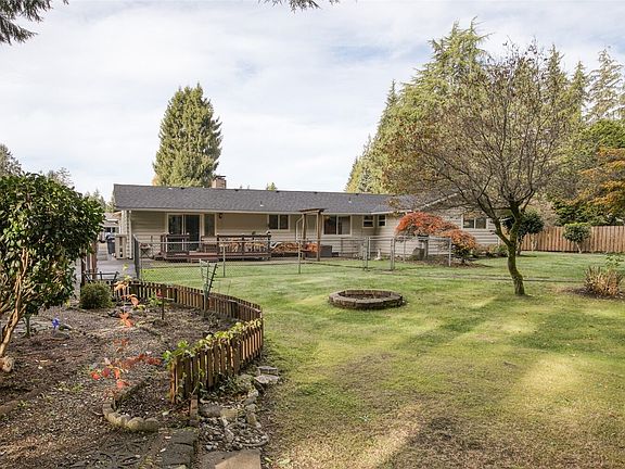 4th image of 7320 Bryrwood Dr.