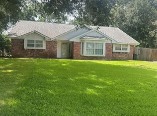 308 Crystal St, League City, TX 77573