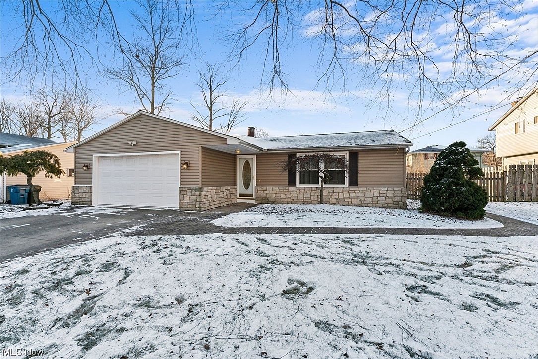 5033 Timberview Dr, Vermilion, OH 44089 | Zillow