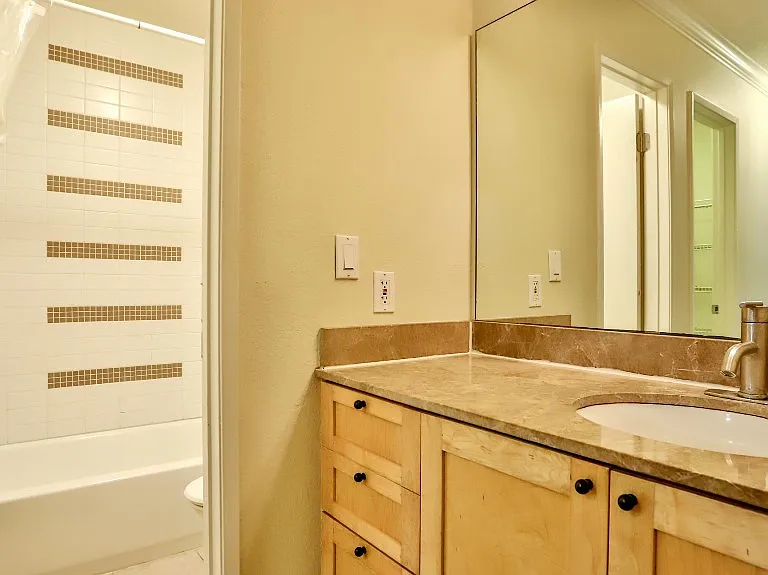 8889 Caminito Plaza Centro #7128 — Photo 20