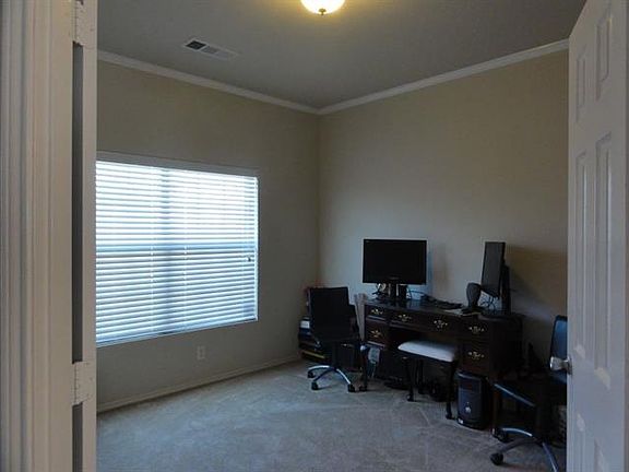 5th image of 132 Briar Grove Dr