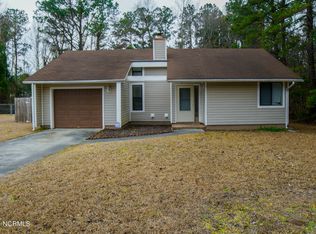 1035 Massey Rd, Jacksonville, NC 28546