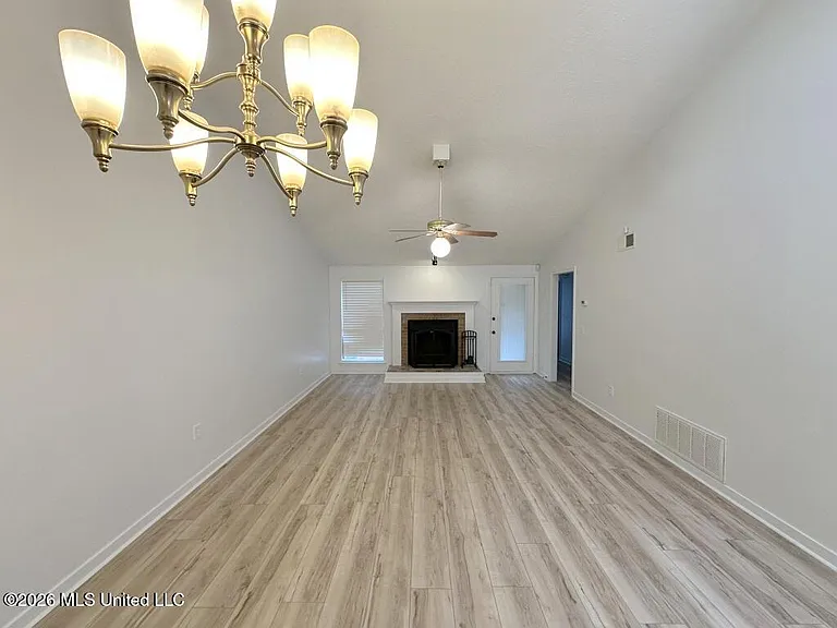 62 Shore Dr — Photo 3