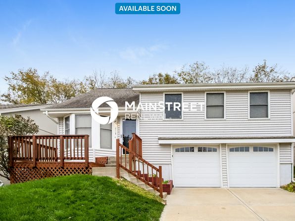 927 NW 62nd Ter