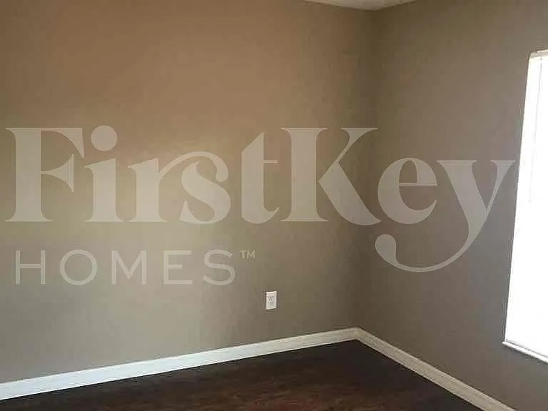 455 Calhoun St — Photo 13