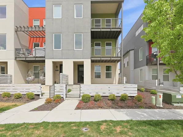 5318 W Canary Grass Way S, South Jordan, UT 84009