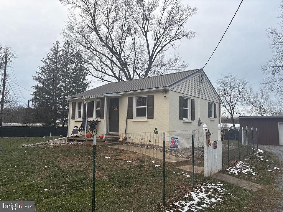 1st image of 1934 Edgewood Rd
