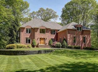 3 El Shaer Ct, Randolph Twp, NJ 07869