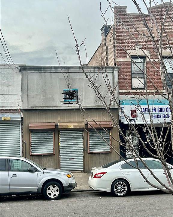 1st image of 1176 E 92nd St