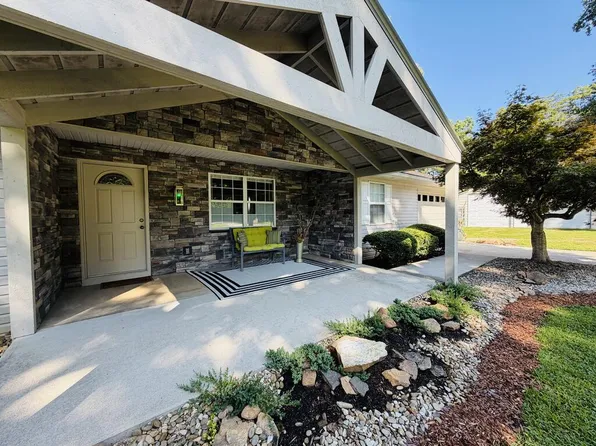 1533 John Smith Rd E, Blairsville, GA 30512