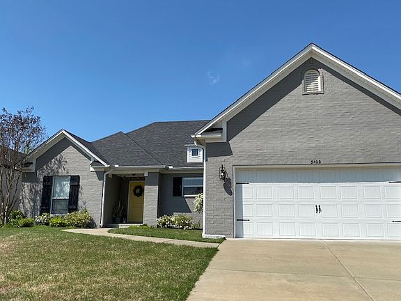 2nd image of 5400 Chateau Dr