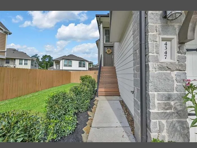 4347 Foggy Creek Ln — Photo 2