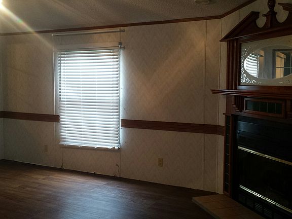 3rd image of 5106 Meadowood Dr
