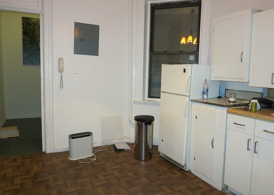 2nd image of 344 E 62nd St APT 8