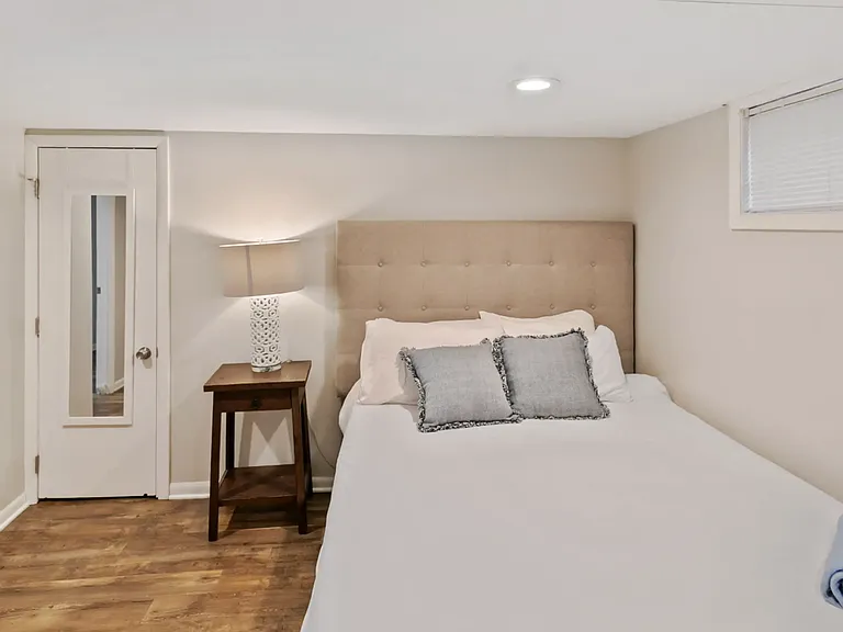 225 W Park Ave #1 — Photo 6