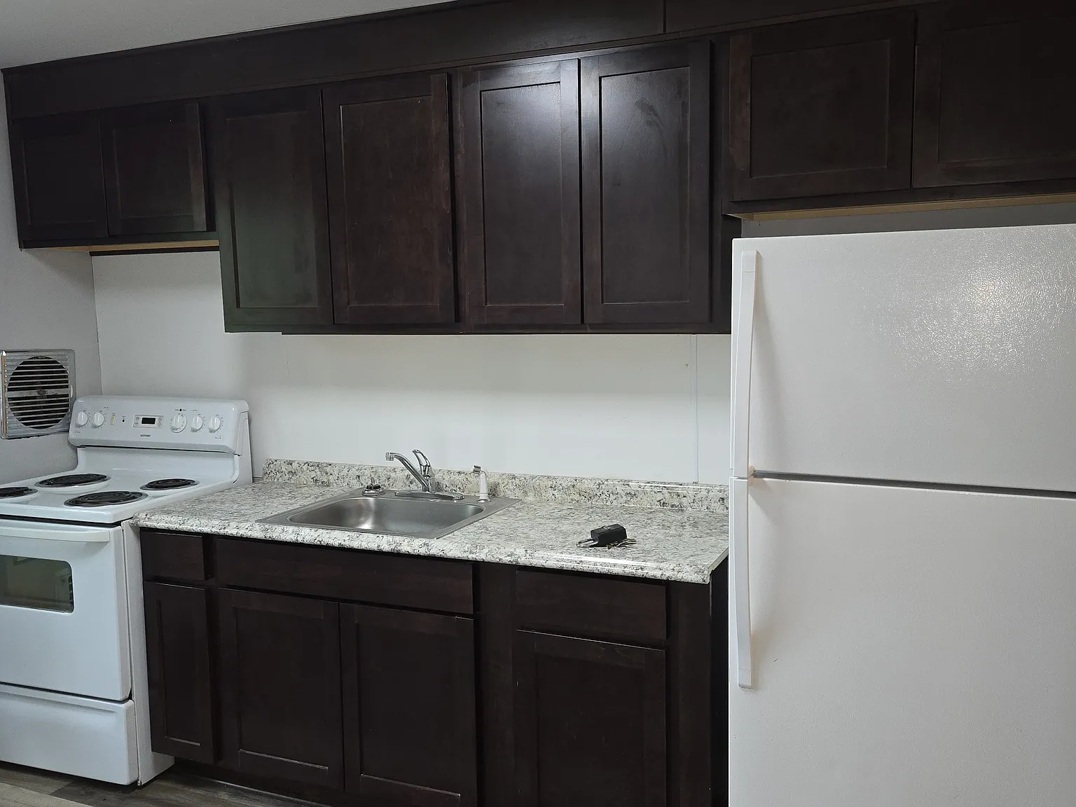 1 bed, 715 sqft, $1,700 — Photo 3