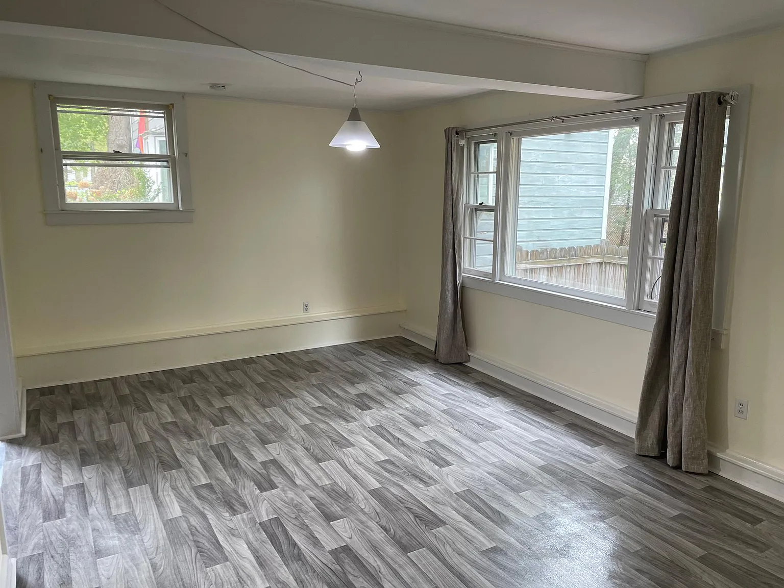46 Barton St — Photo 3