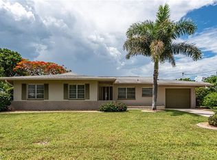 1807 SE 26th Ter, Cape Coral, FL 33904