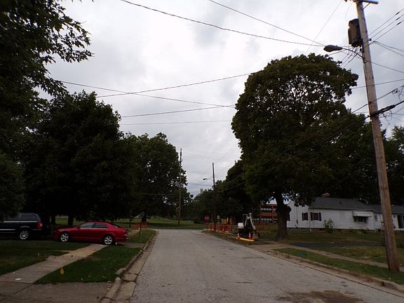4th image of 1216 Roosevelt Ave