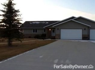 2209 124th Ave S, Horace, ND 58047