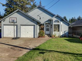 828 NE Grant St, Newport, OR 97365