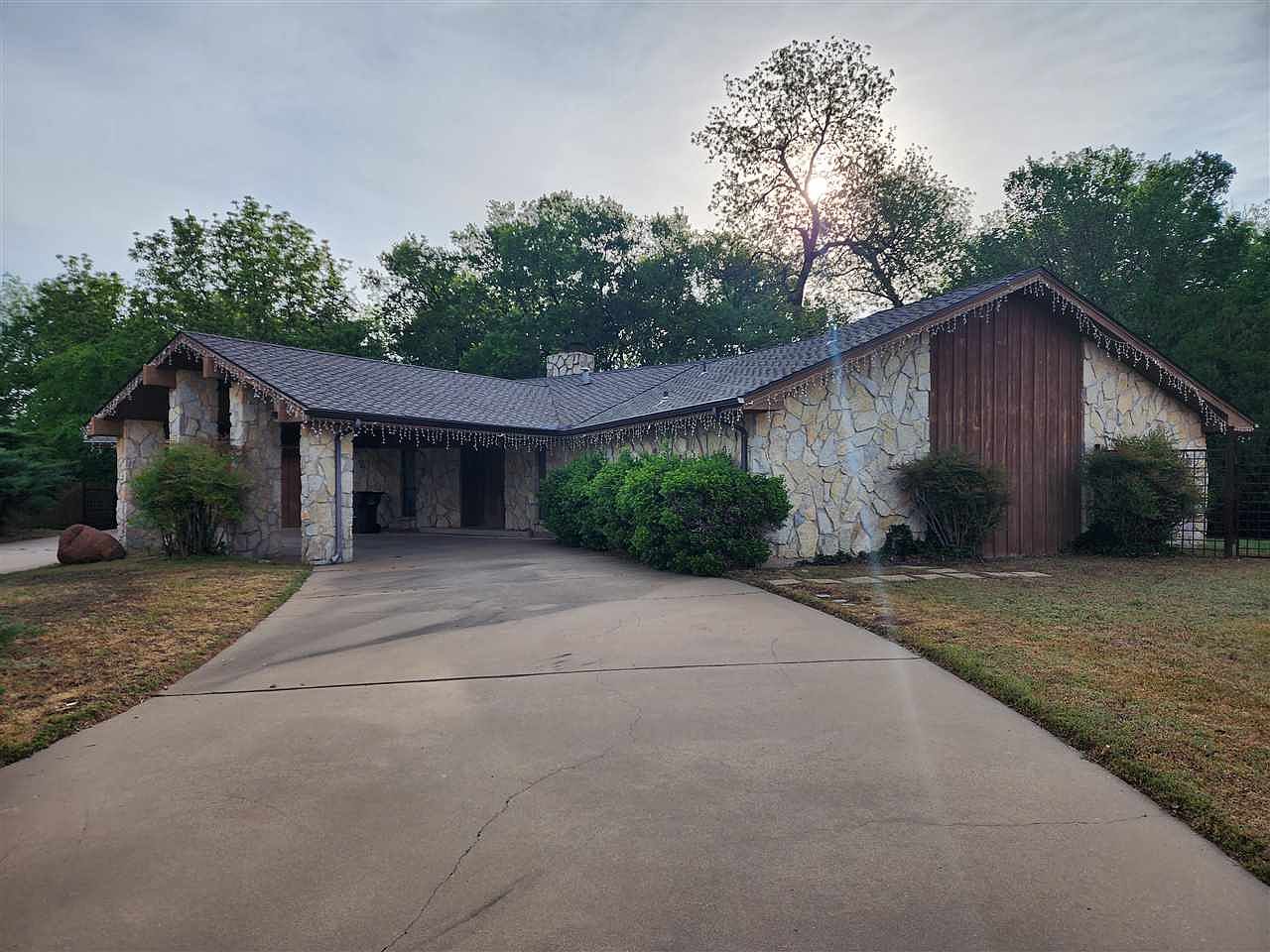 2517 NE Turtle Creek Dr, Lawton, OK 73507 Zillow