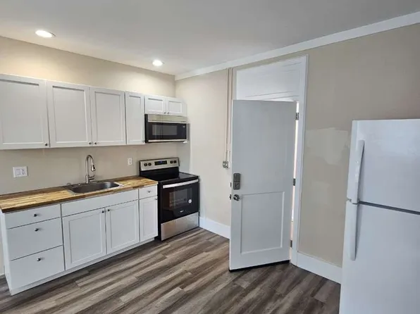643 Washington St #H, Eden, NC 27288