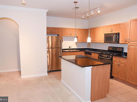 3rd image of 12949 Centre Park Cir APT 303