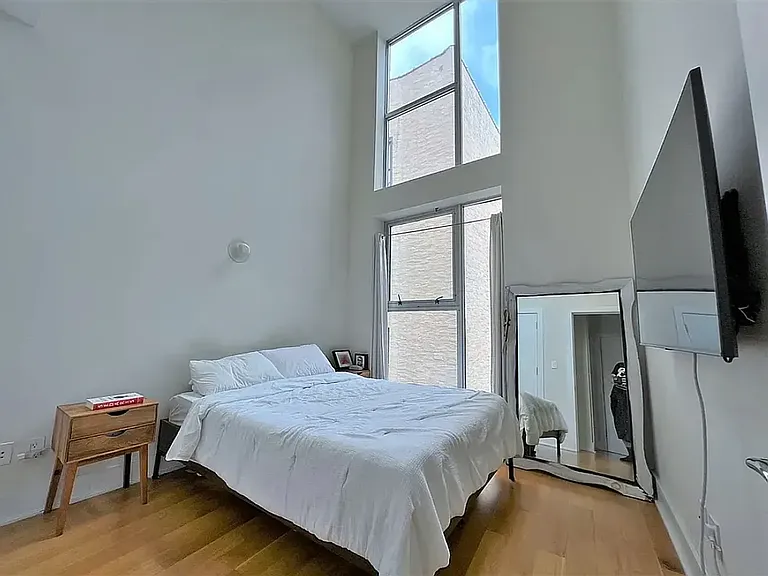 351 S 3rd St #4B — Photo 8