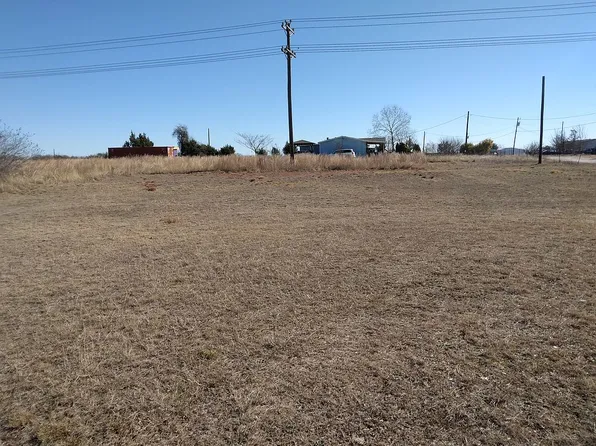 101 Crestview Dr, Liberty Hill, TX 78642