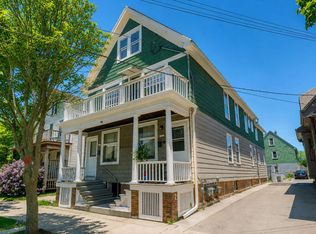 1729 N Warren AVENUE #1731, Milwaukee, WI 53202