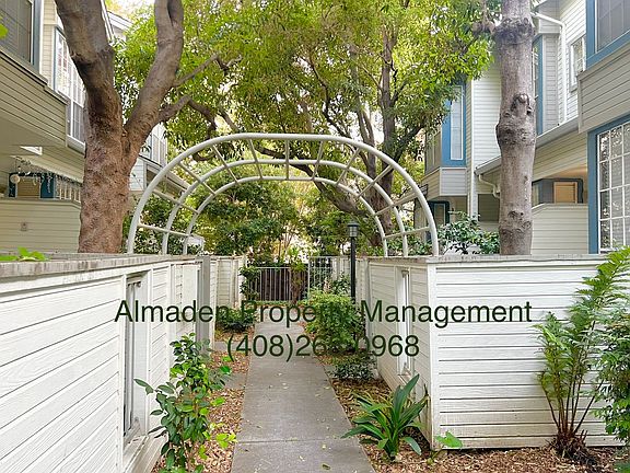 5th image of 976 Belmont Ter Unit 3