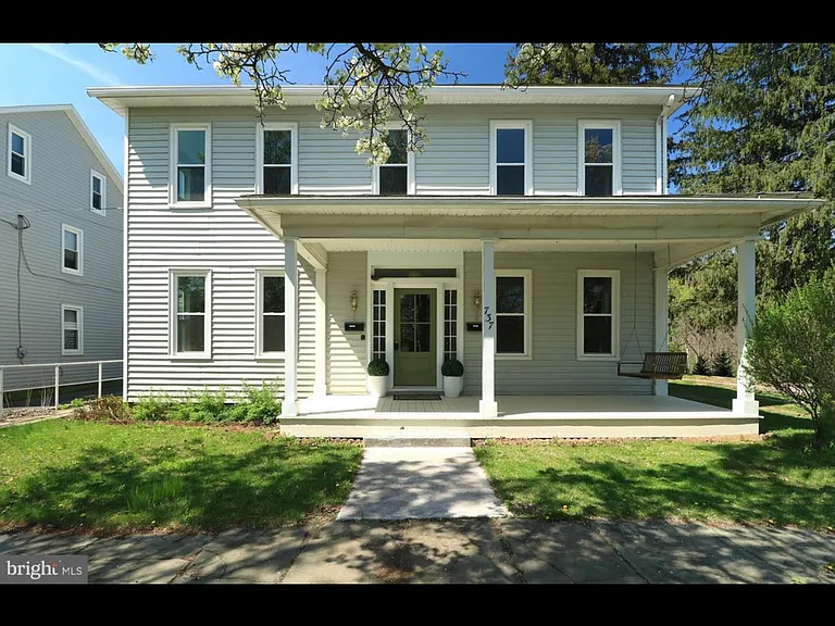 737 N Allegheny St — Photo 1