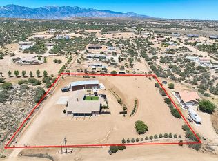 5922 Pythagoras Rd, Oak Hills, CA 92344