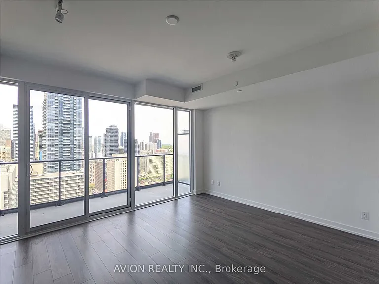 20 Edward St #2815 — Photo 3