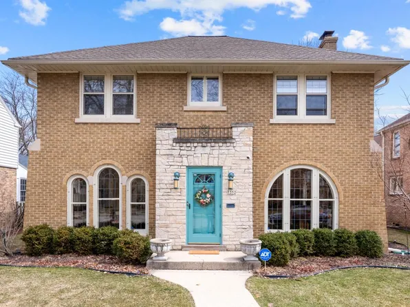 5352 North Berkeley BOULEVARD, Whitefish Bay, WI 53217