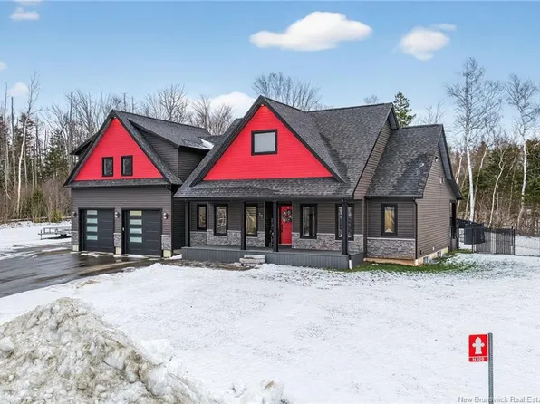 37 Laforge St, Shediac, NB E4P 0J9