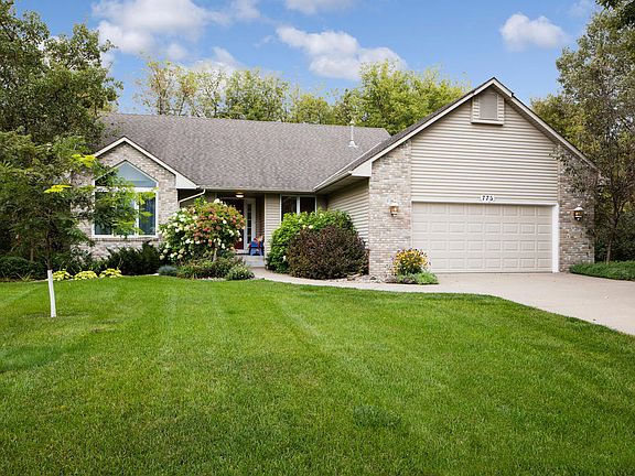 3rd image of 776 Ashley Dr