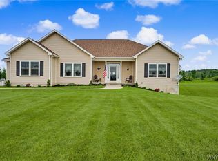 6537 Stinson Rd, Arcade, NY 14009