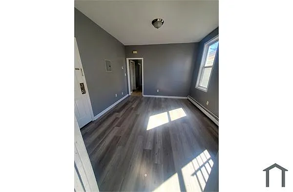 Building Photo - 744 S 15th St #2