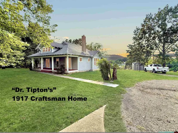 308 W 6th St, Mountain Home, AR 72653