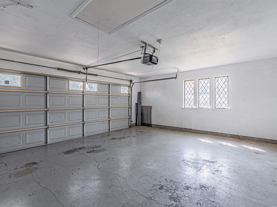 28th image of 8801 Sylvan Ct