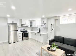 21 Lowry Ct #2, Barrie, ON L4N7N3