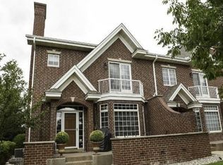 10776 Falling Water Ln UNIT D, Woodbury, MN 55129