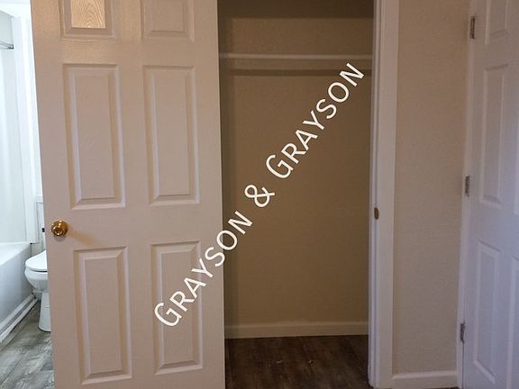 4th image of 515 Franklin St APT 1