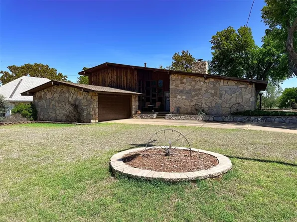 427 S Carnegie St, Carnegie, OK 73015